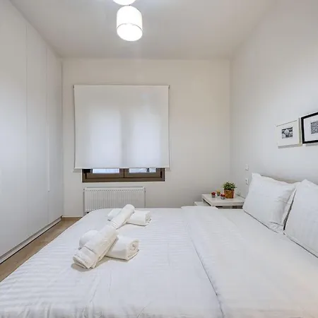 Vivian's House * Tríkala