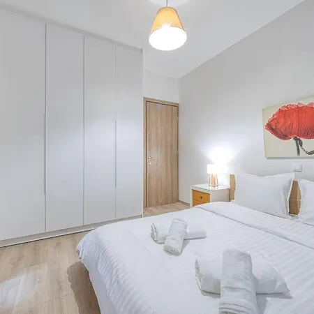 Vivian's House * Tríkala